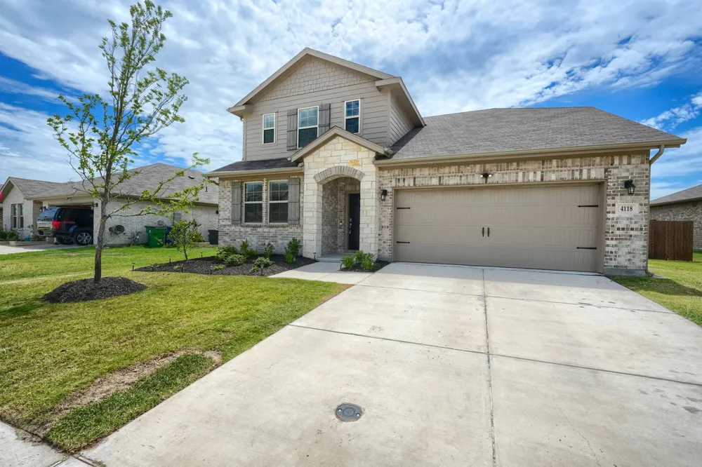 4118 Silverstein Street Crandall, TX 75114