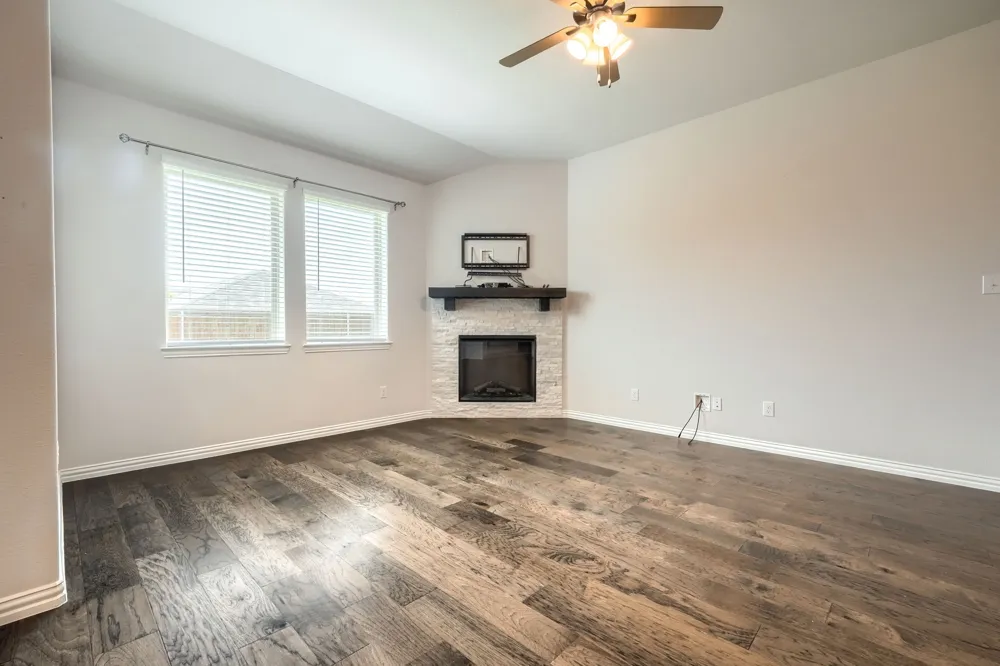 4118 Silverstein Street Crandall, TX 75114
