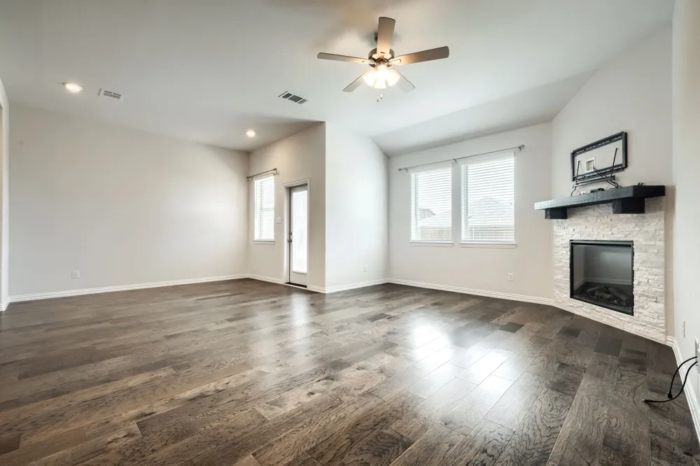 4118 Silverstein Street Crandall, TX 75114