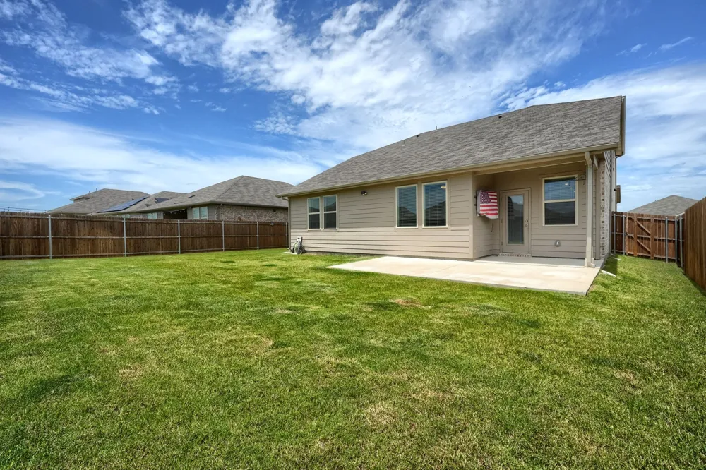 4118 Silverstein Street Crandall, TX 75114
