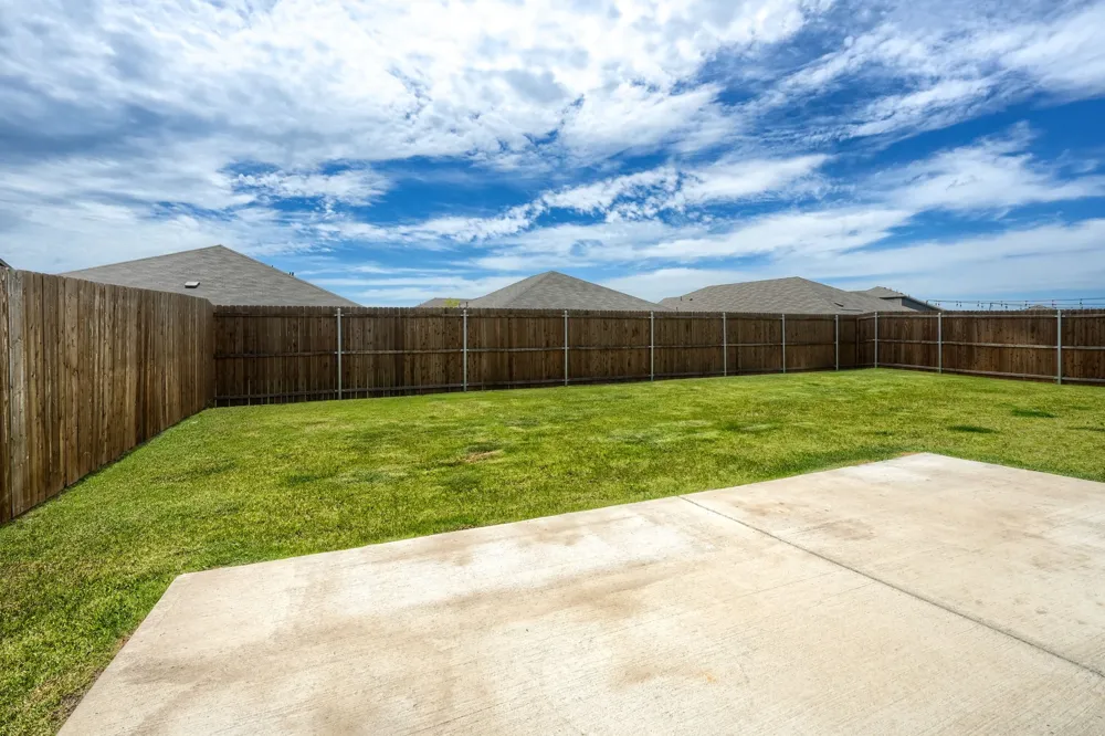 4118 Silverstein Street Crandall, TX 75114