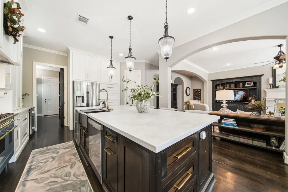 18 Waters Lake Boulevard Missouri City, TX 77459