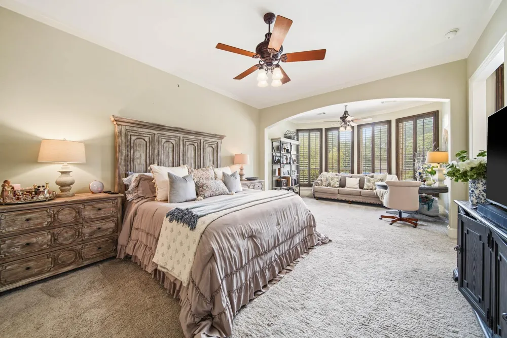 18 Waters Lake Boulevard Missouri City, TX 77459