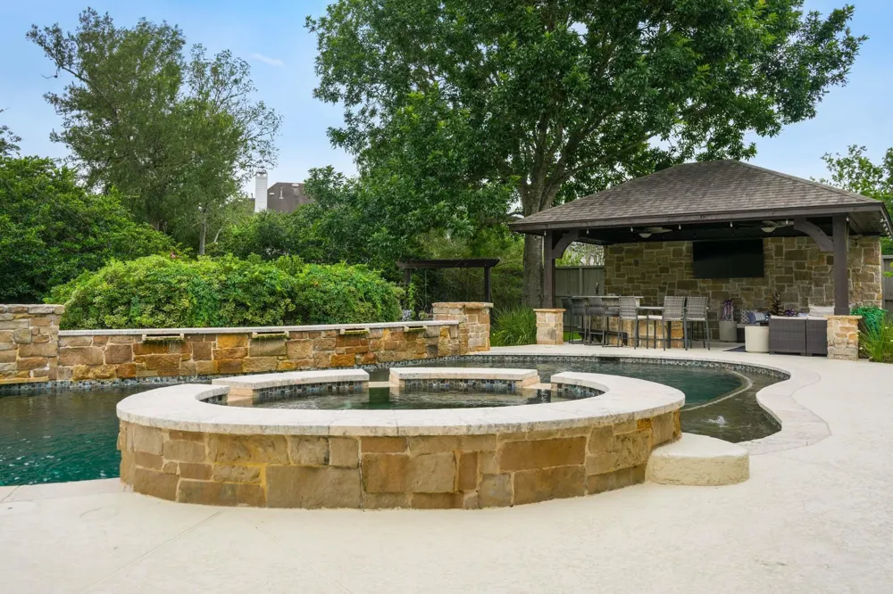 18 Waters Lake Boulevard Missouri City, TX 77459