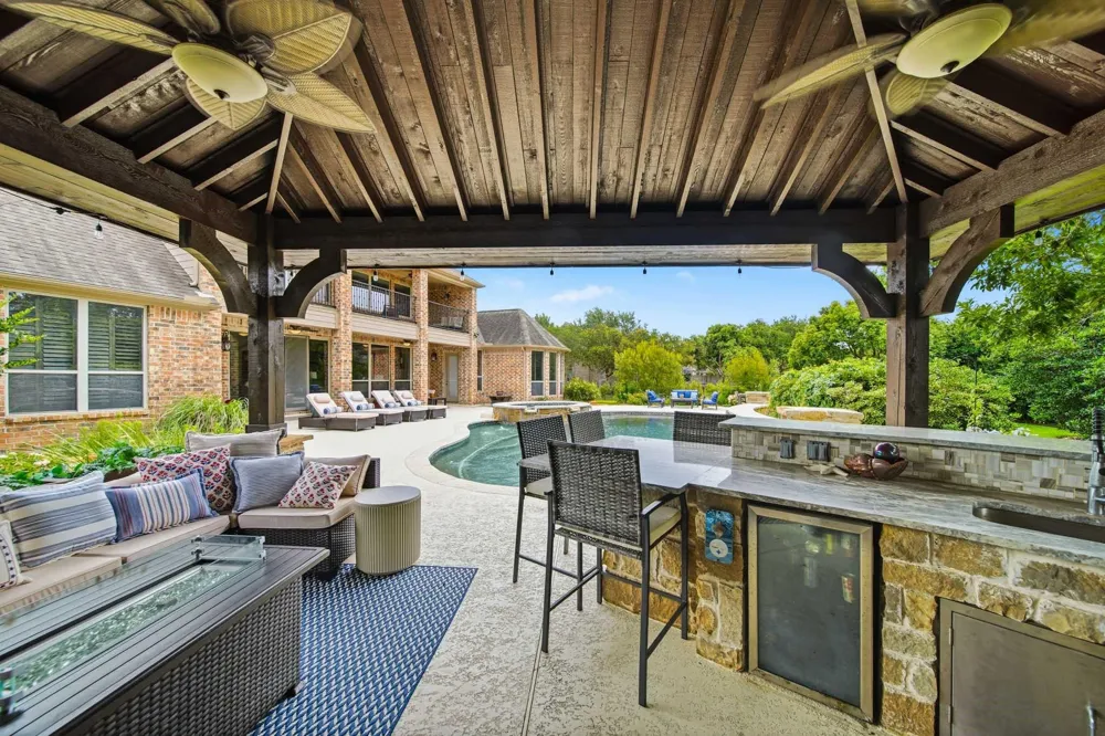 18 Waters Lake Boulevard Missouri City, TX 77459