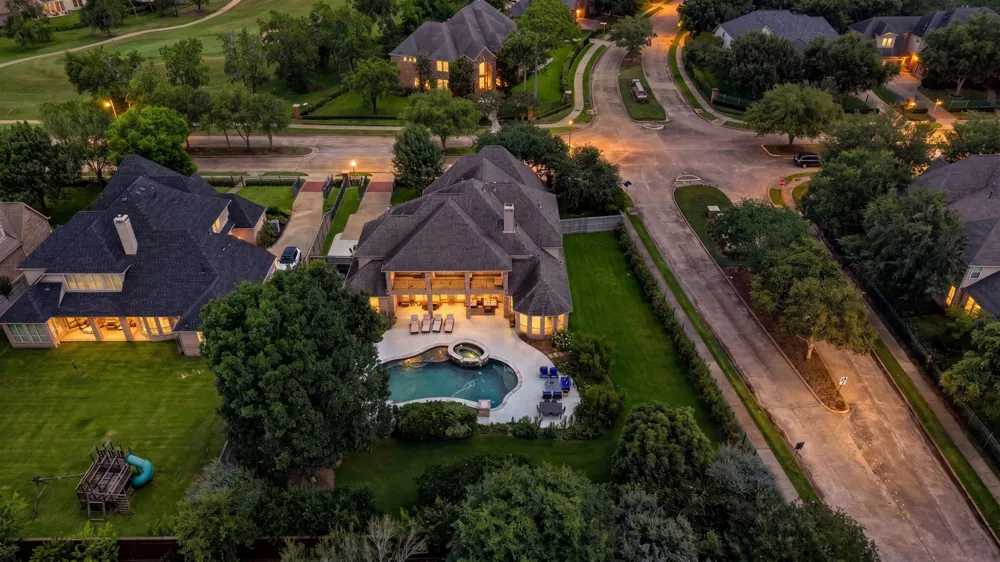 18 Waters Lake Boulevard Missouri City, TX 77459