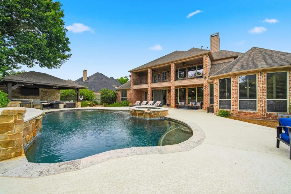 18 Waters Lake Boulevard Missouri City, TX 77459