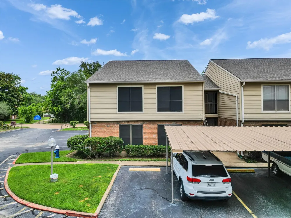 5005 Georgi Lane #194 Houston, TX 77092