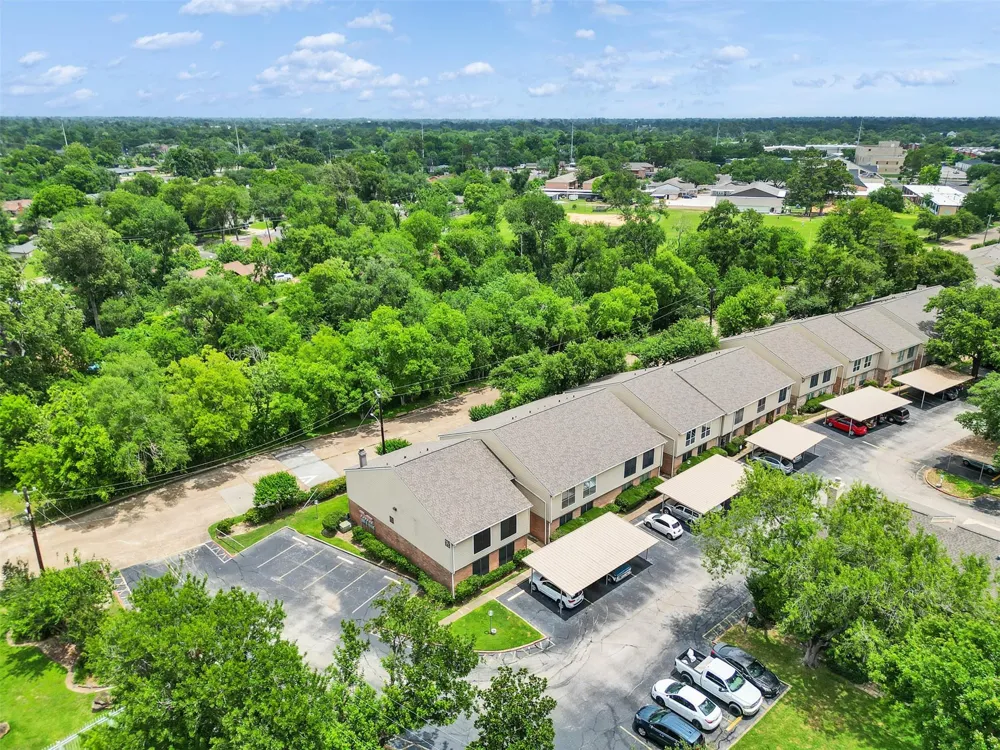 5005 Georgi Lane #194 Houston, TX 77092