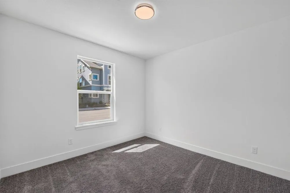 122 Skyline Vista Way Watsonville, CA 95076