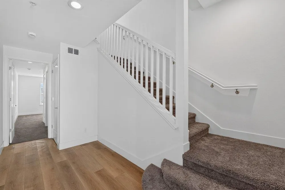 122 Skyline Vista Way Watsonville, CA 95076