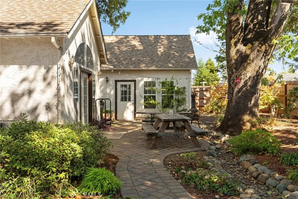 1490 Tobie Paradise, CA 95969
