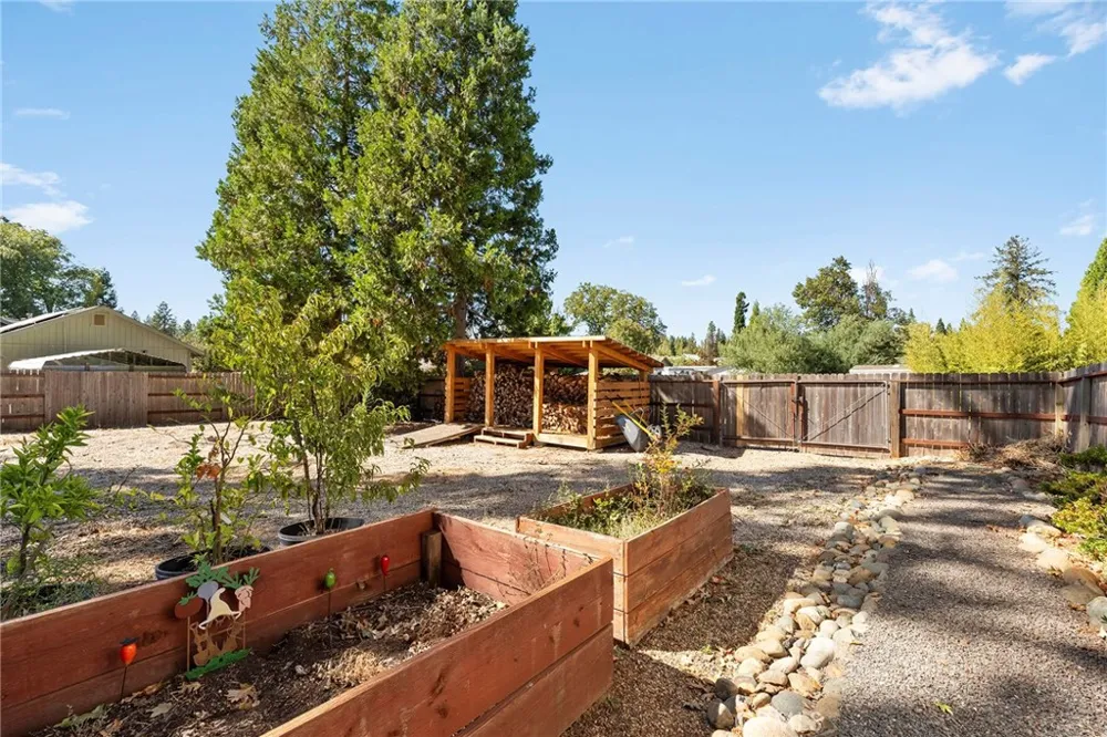 1490 Tobie Paradise, CA 95969
