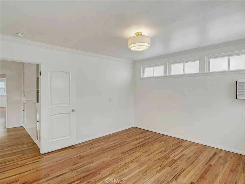 124 S Elm Drive #9 Beverly Hills, CA 90212