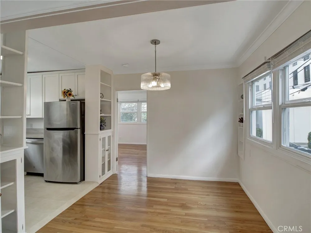 124 S Elm Drive #9 Beverly Hills, CA 90212