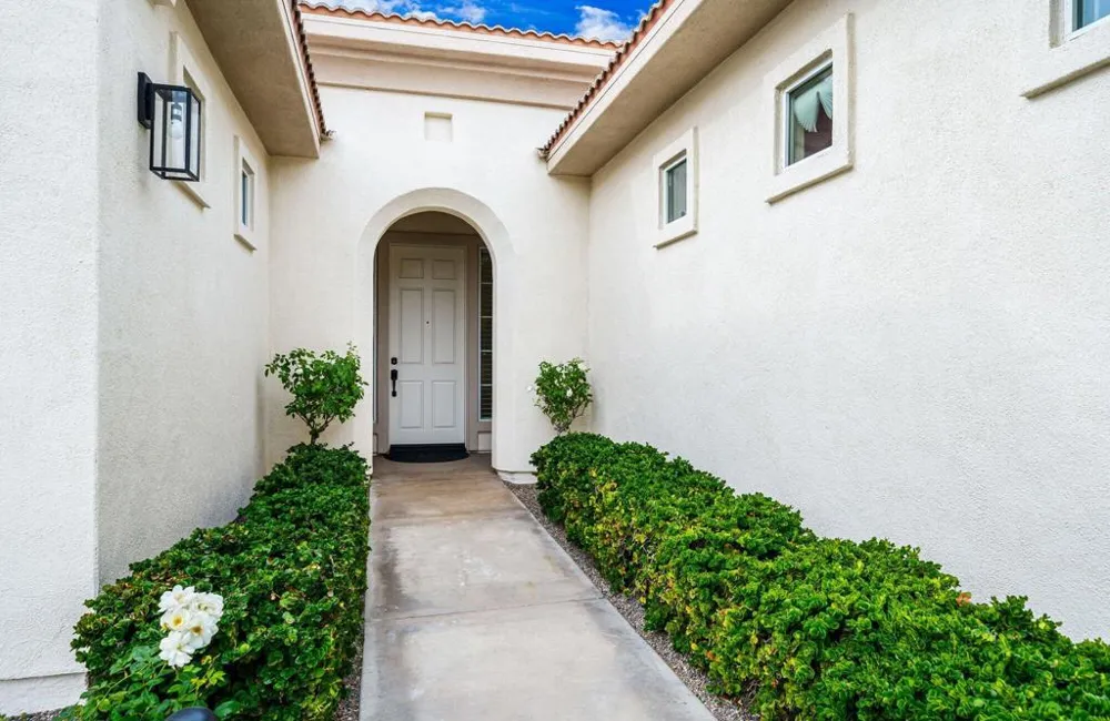 43309 Parkway Esplanade W La Quinta, CA 92253