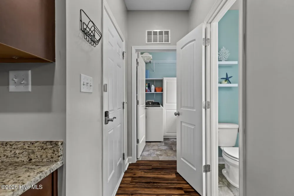 202 Seneca Court Holly Ridge, NC 28445