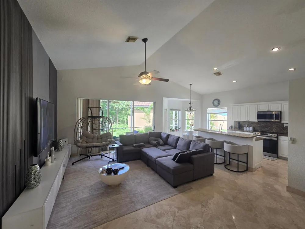 22112 ALTONA DRIVE Boca Raton, FL 33428
