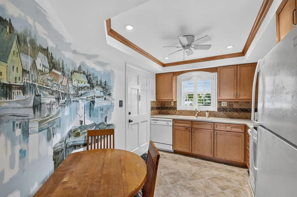 5510 OCEAN #207 Ocean Ridge, FL 33435