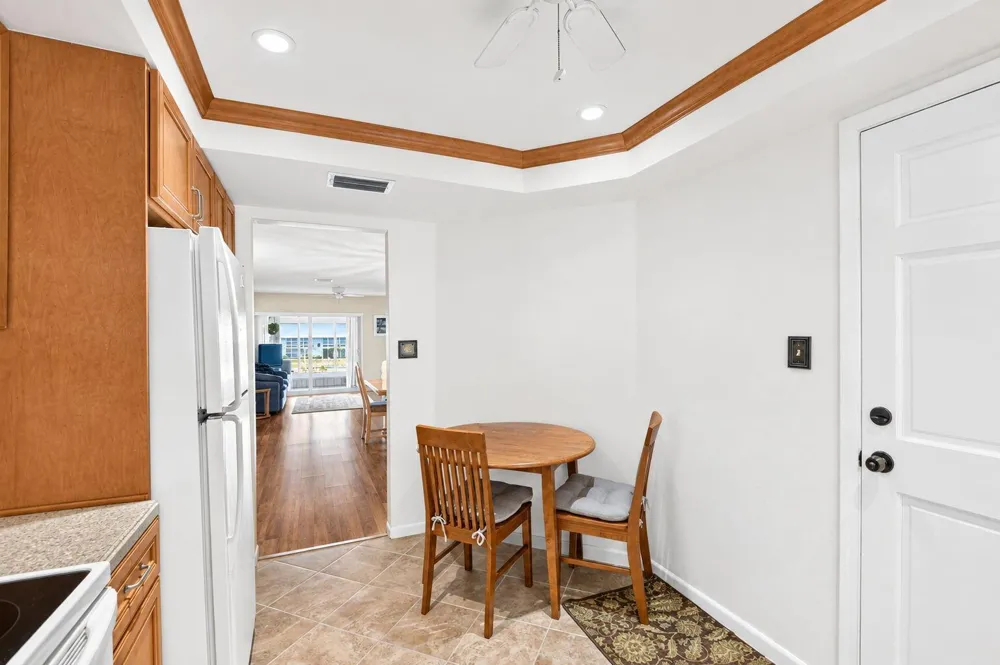 5510 OCEAN #207 Ocean Ridge, FL 33435