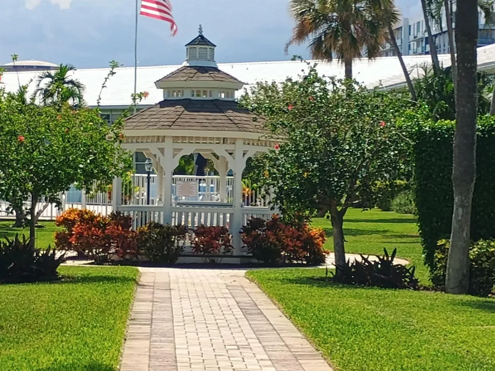 5510 OCEAN #207 Ocean Ridge, FL 33435