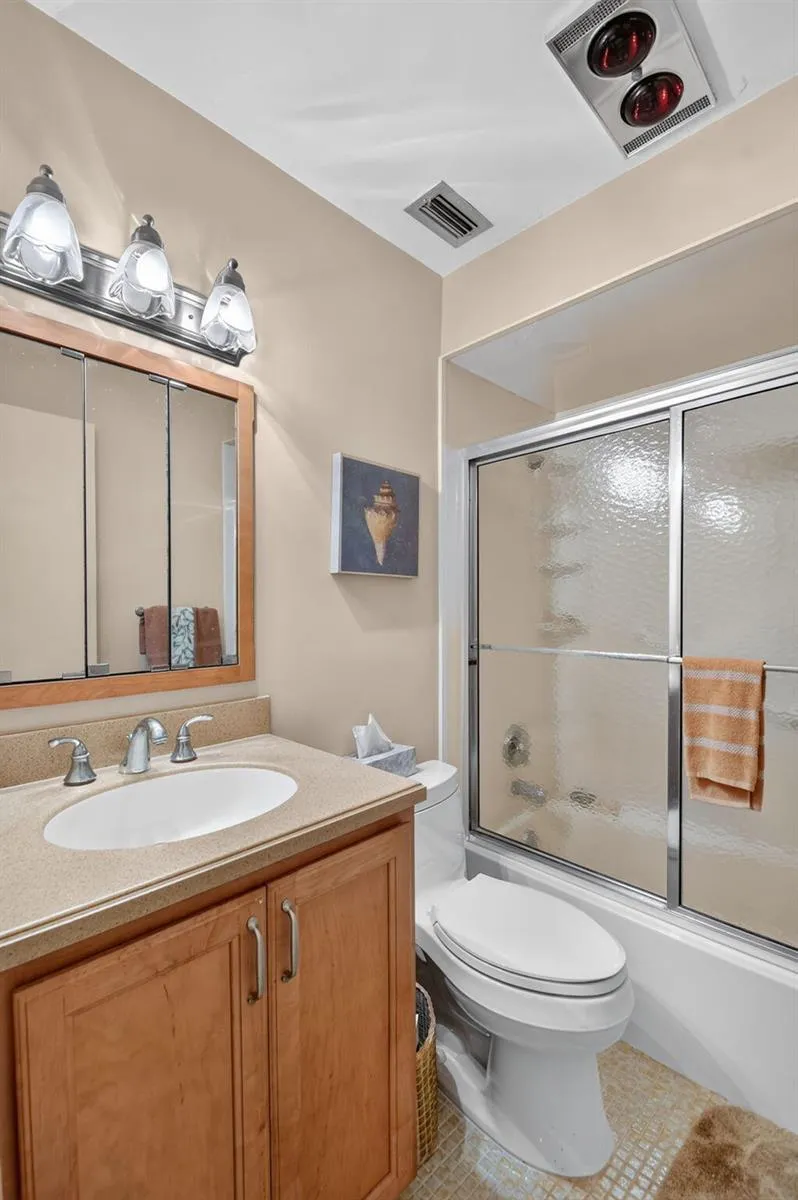 5510 OCEAN #207 Ocean Ridge, FL 33435