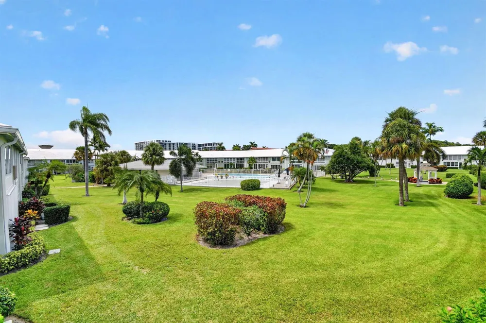 5510 OCEAN #207 Ocean Ridge, FL 33435