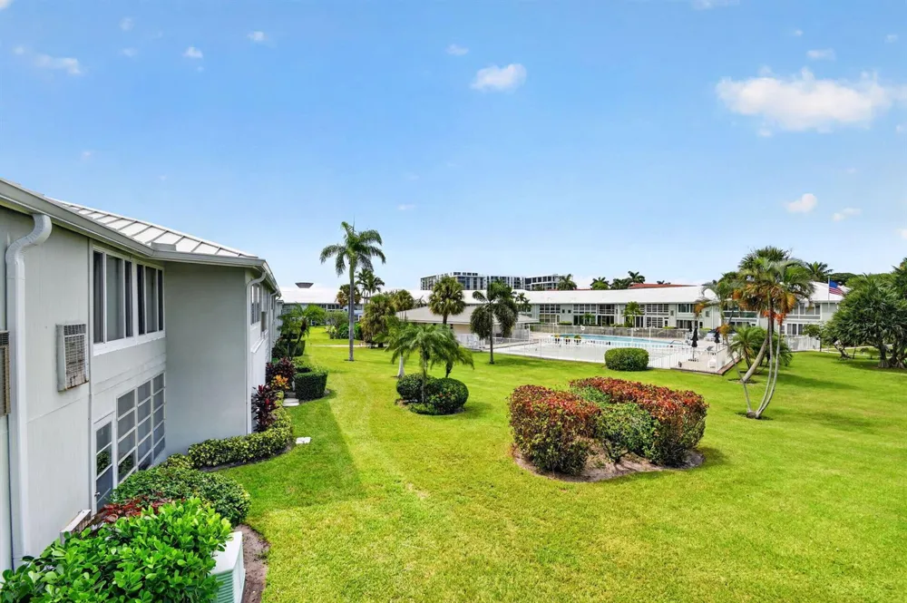 5510 OCEAN #207 Ocean Ridge, FL 33435
