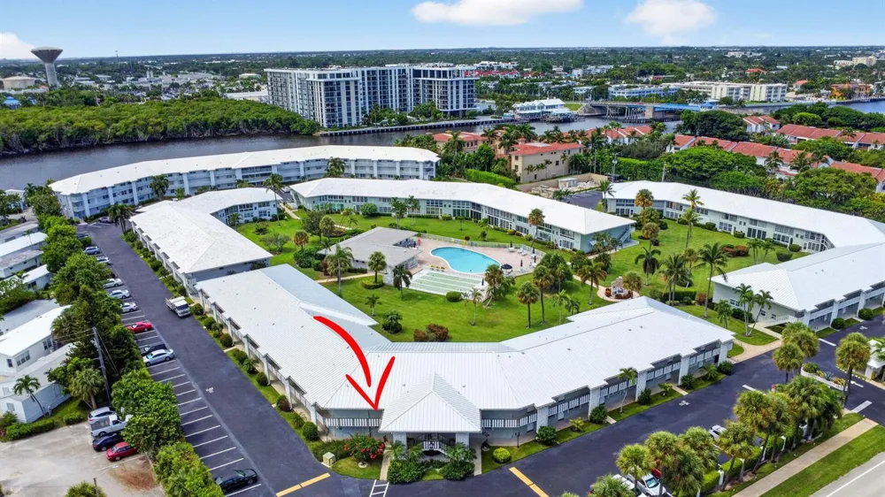 5510 OCEAN #207 Ocean Ridge, FL 33435