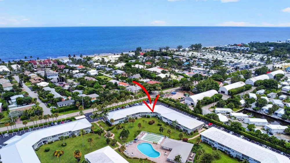 5510 OCEAN #207 Ocean Ridge, FL 33435