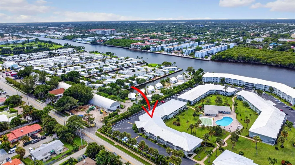 5510 OCEAN #207 Ocean Ridge, FL 33435