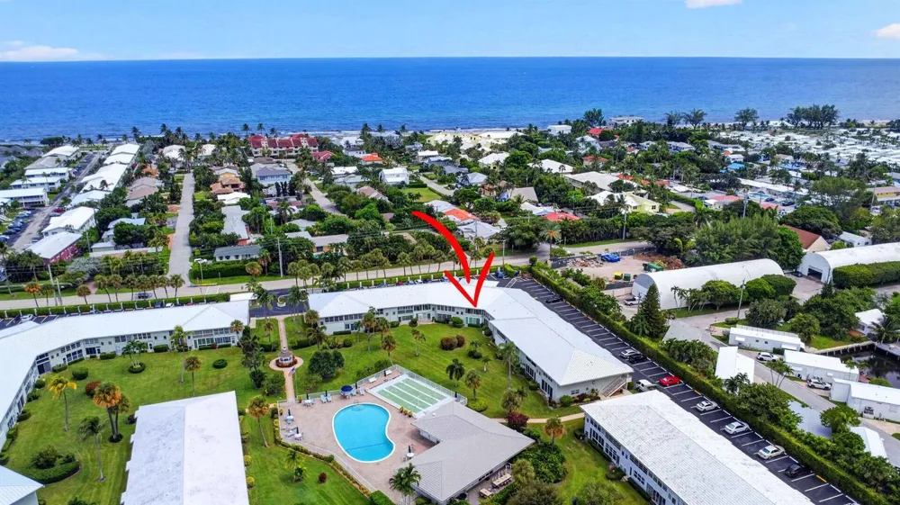 5510 OCEAN #207 Ocean Ridge, FL 33435