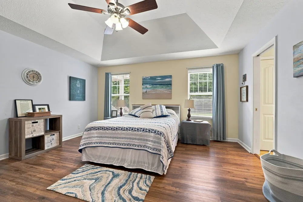 526 Aubrey Ln Burns, TN 37029