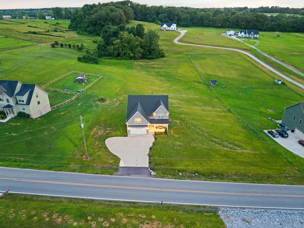 3968 Chapel Hill Rd Clarksville, TN 37040