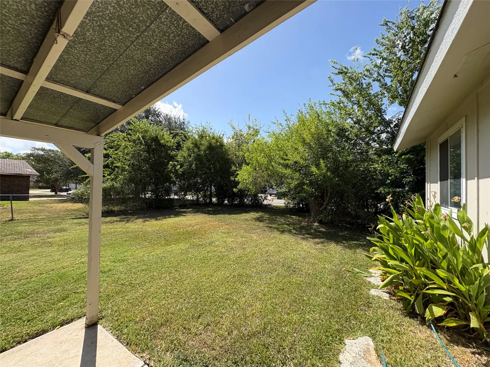 1709 W Mesa Park Drive Round Rock, TX 78664