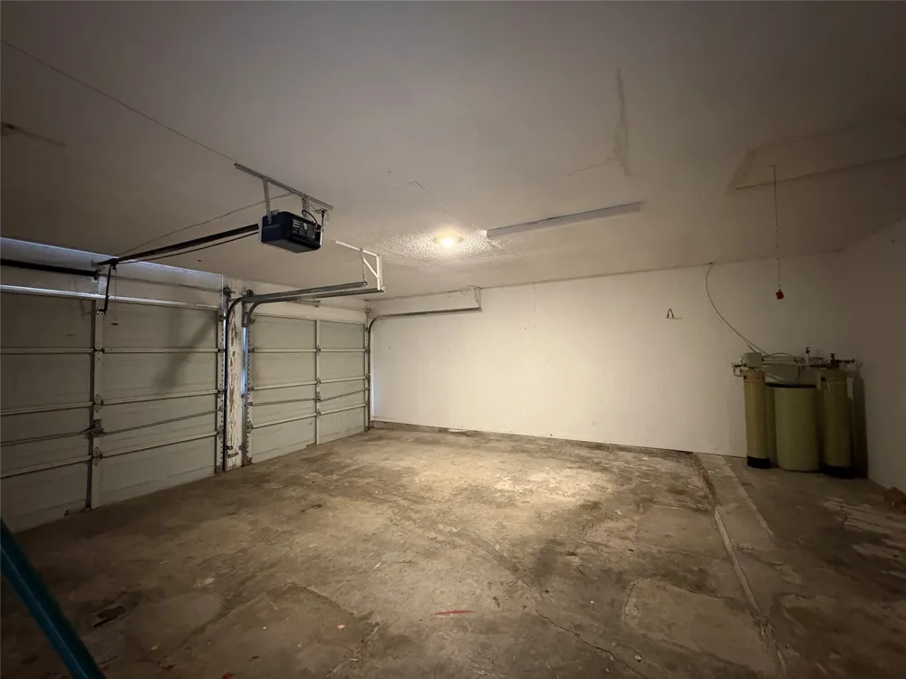 1709 W Mesa Park Drive Round Rock, TX 78664