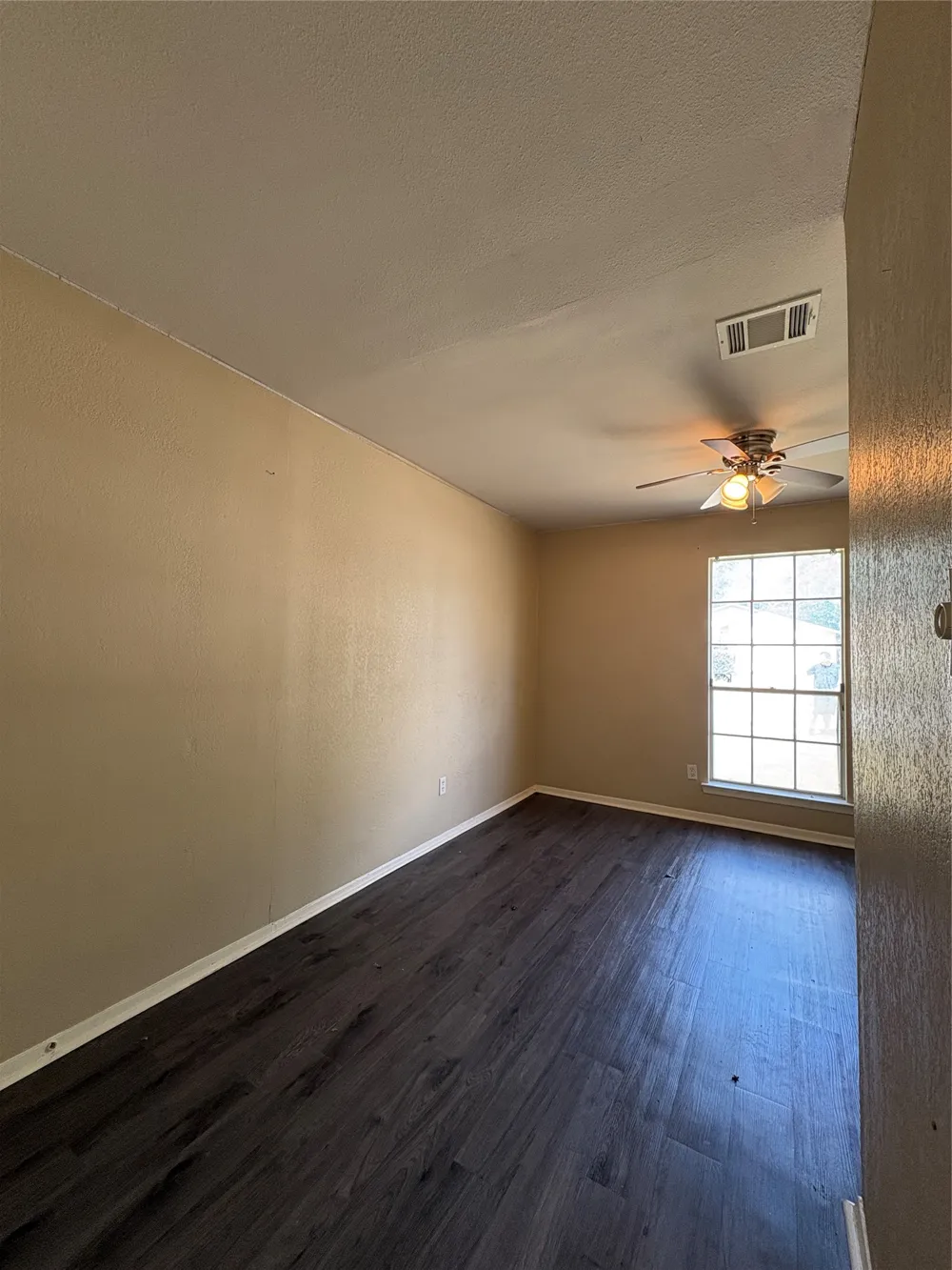 1709 W Mesa Park Drive Round Rock, TX 78664