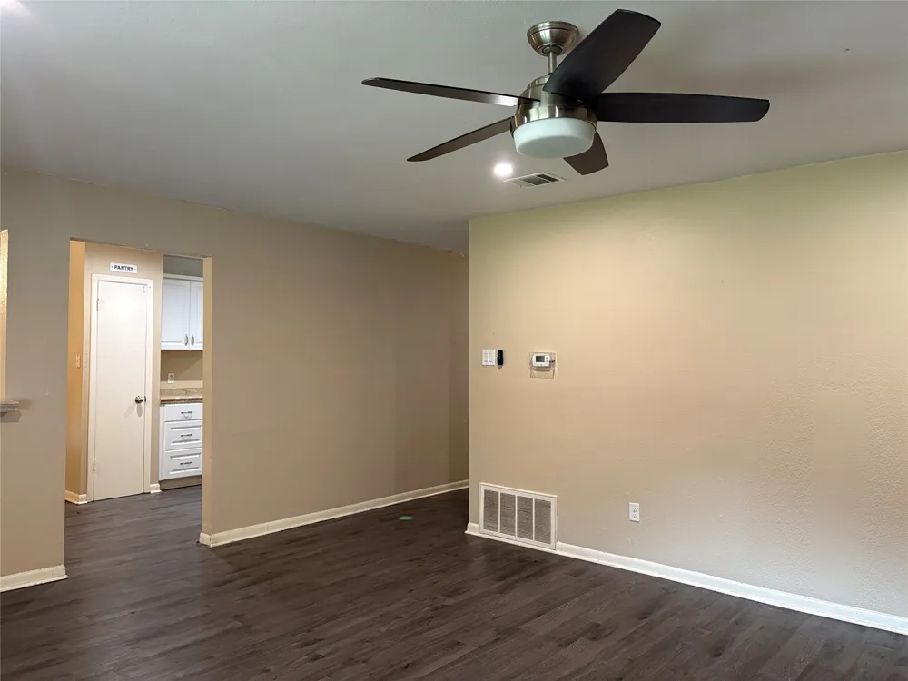 1709 W Mesa Park Drive Round Rock, TX 78664