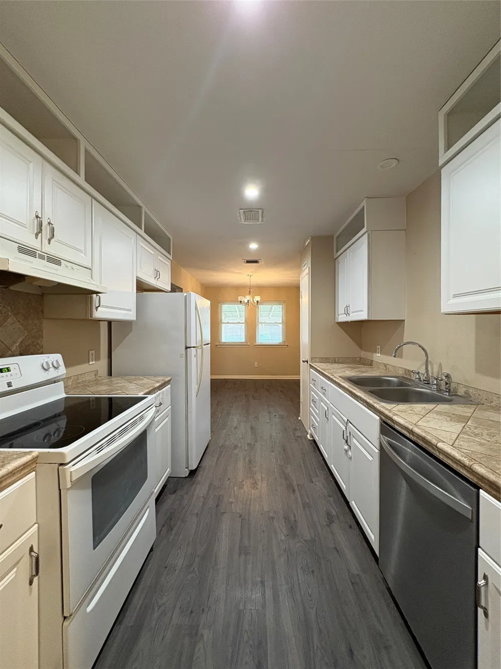 1709 W Mesa Park Drive Round Rock, TX 78664