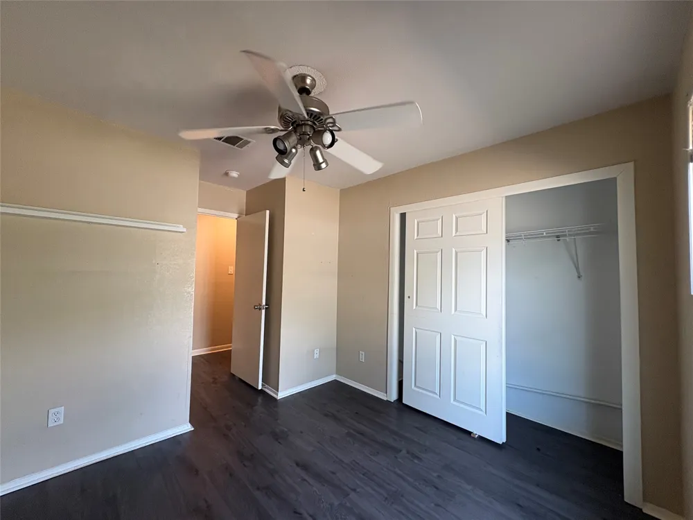 1709 W Mesa Park Drive Round Rock, TX 78664