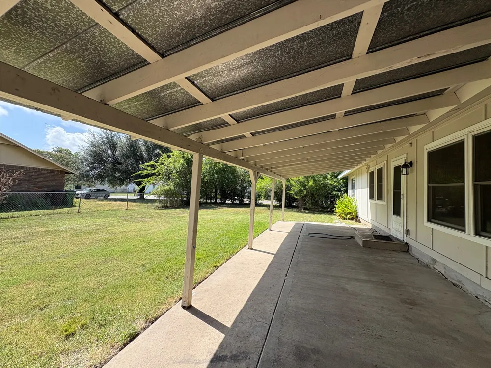 1709 W Mesa Park Drive Round Rock, TX 78664
