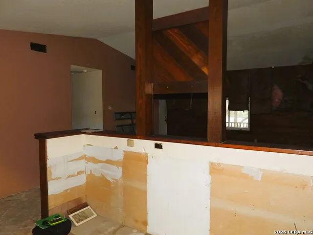 162 Water View Drive Lakehills, TX 78063