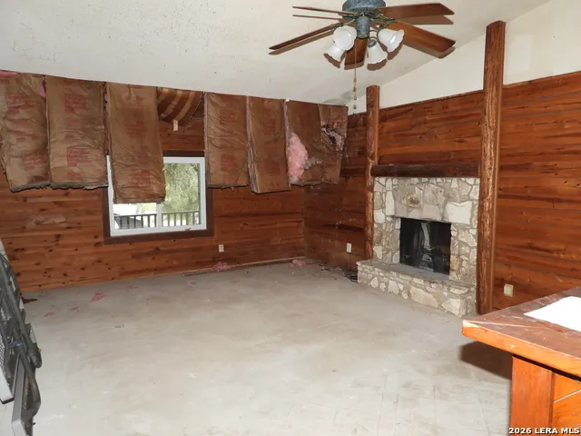 162 Water View Drive Lakehills, TX 78063