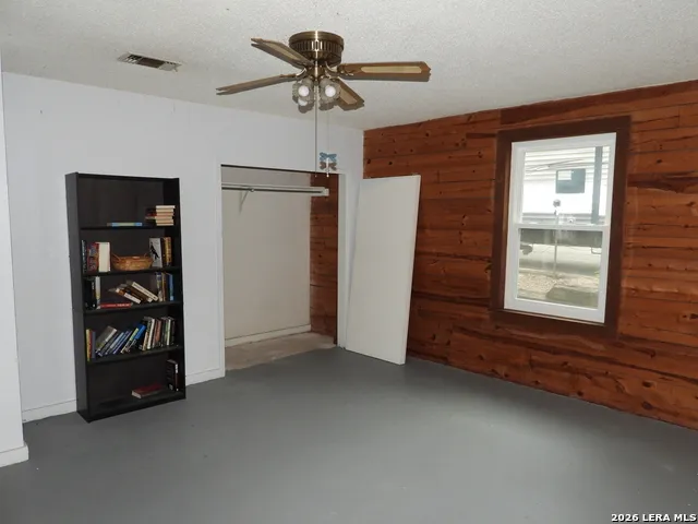 162 Water View Drive Lakehills, TX 78063