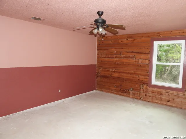 162 Water View Drive Lakehills, TX 78063