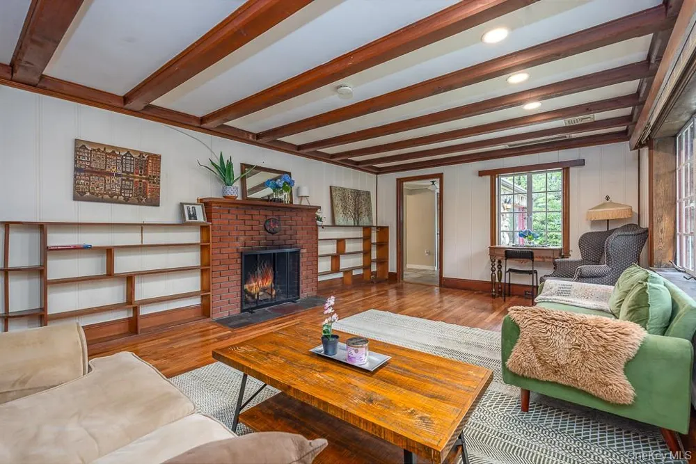 75 Van Houten Fields West Nyack, NY 10994