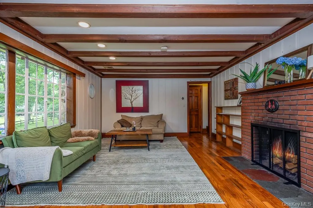 75 Van Houten Fields West Nyack, NY 10994