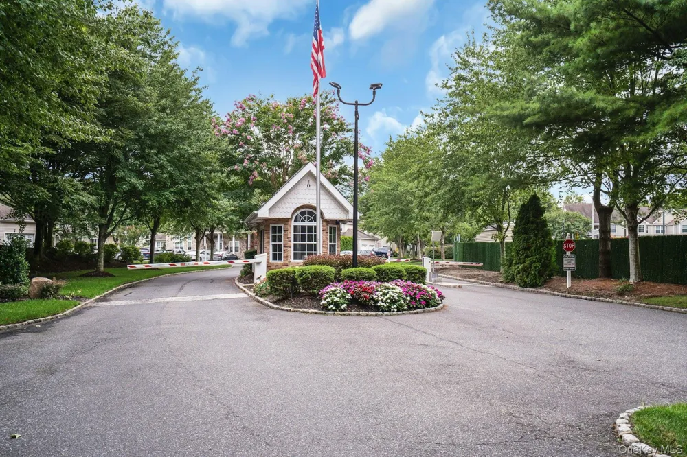 107 Deer Valley Drive Nesconset, NY 11767