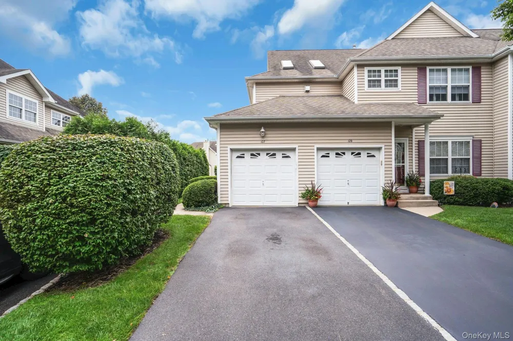 107 Deer Valley Drive Nesconset, NY 11767