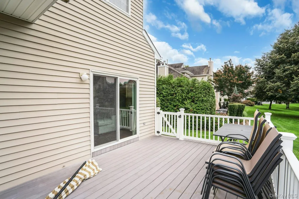 107 Deer Valley Drive Nesconset, NY 11767